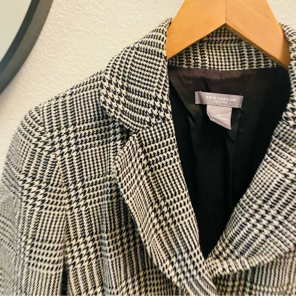 Ann Taylor Women's Size 2P Wool Blend Blazer Black White Houndstooth Jacket - Picture 3 of 4